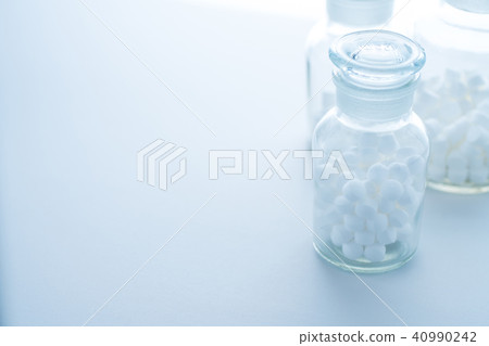 Medicine bottle 40990242