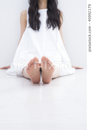 Beauty image · young woman Beauty image · young woman 40992179