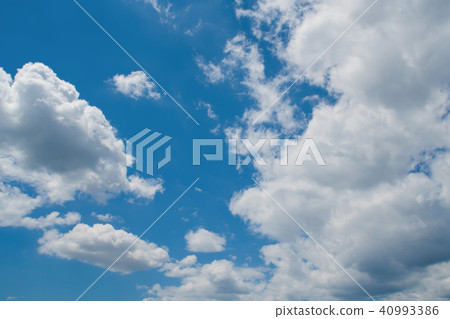 五月的天空和雲彩（3：2） 40993386