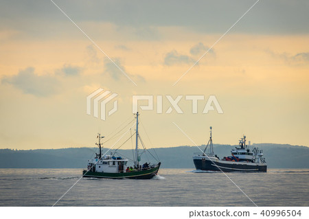 Ships on the Baltic Sea on the island Ruegen Ships on the Baltic Sea on the island Ruegen 40996504