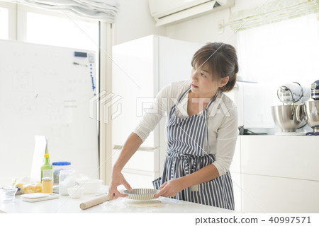 Teacher of sweets class Teacher of sweets class 40997571