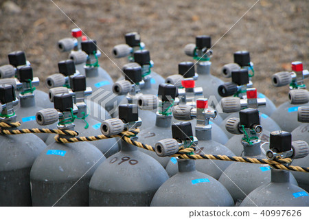 Diving tank 40997626