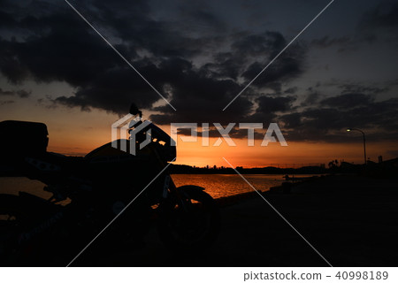 自行車和晨光 自行車和晨光 40998189