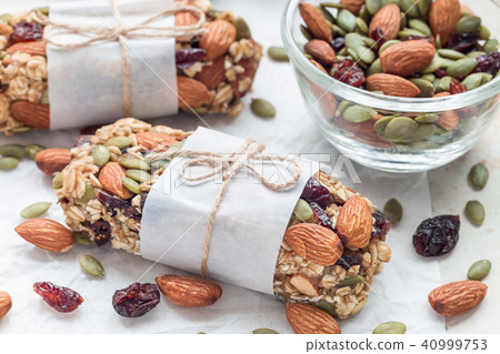 Homemade granola energy bars with figs, oatmeal 40999753
