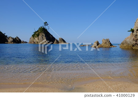 Beautiful coastal scenery · Sanin coast 41000129