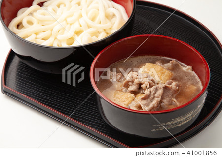 Udon noodles with pork Udon noodles with pork 41001856
