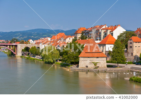 Maribor city view, Slovenia Maribor city view, Slovenia 41002000