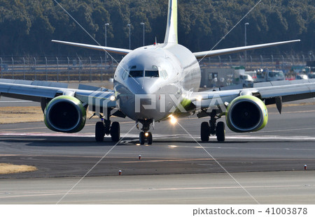 Taxing Taxing 41003878