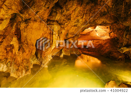 Ondal Cave, Danyang, Chungbuk 41004922