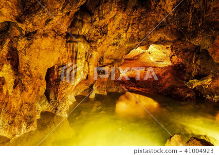 Ondal Cave, Danyang, Chungbuk Ondal Cave, Danyang, Chungbuk 41004923