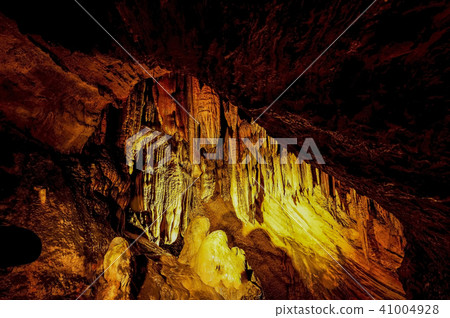 Ondal Cave, Danyang, Chungbuk 41004928