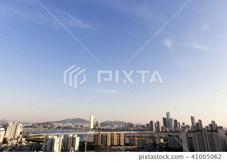 建築工地,63棟樓,首爾國際金融中心,LG雙子塔,漢江橋,Wonhyo橋,麻浦橋,麻浦區,漢江,首爾 建築工地,63棟樓,首爾國際金融中心,LG雙子塔,漢江橋,Wonhyo橋,麻浦橋,麻浦區,漢江,首爾 41005062