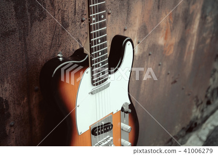  Electric guitar 41006279