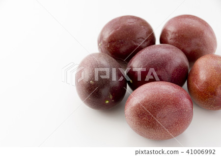 passion fruit passion fruit 41006992