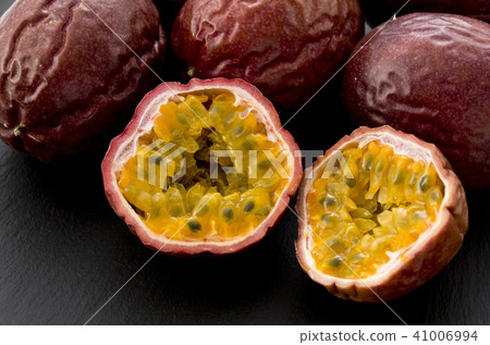 passion fruit  41006994
