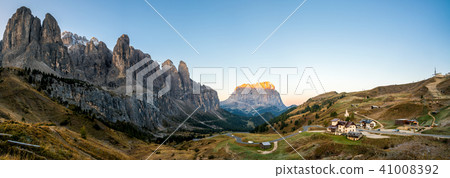 Dolomites Italy Landscape - Sassolungo Langkofel 41008392