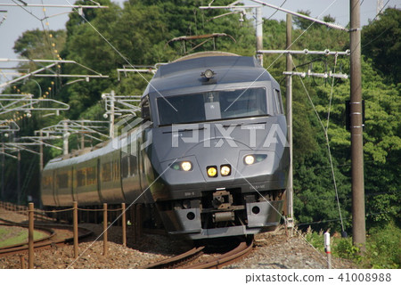 Limited Express "Relay Tsubame" Kagoshima Main Line: Tamana ~ Higo Ikura Limited Express "Relay Tsubame" Kagoshima Main Line: Tamana ~ Higo Ikura 41008988