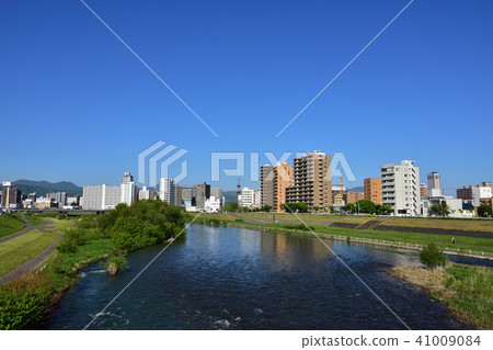 The streets of Toyohira River and Sapporo The streets of Toyohira River and Sapporo 41009084