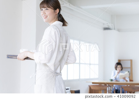 Cafe clerk staff part-time job women Cafe clerk staff part-time job women 41009092