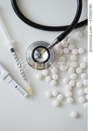 聽診器，注射器和丸 41009290