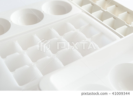 Ice ice tray ice tray Ice tray Ice tray Ice ice tray ice tray Ice tray Ice tray 41009344