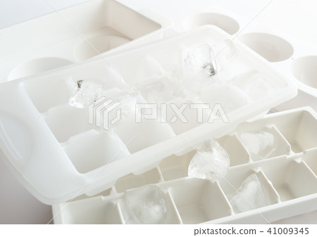 Ice dish Ice ice maker Ice tray Ice tray Ice dish Ice ice maker Ice tray Ice tray 41009345