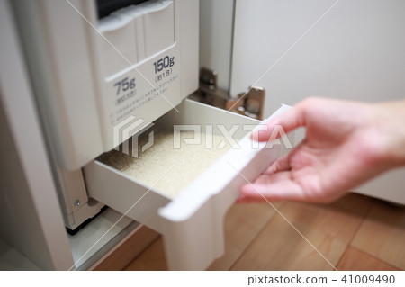 米飯（米飯米食品大廈公寓家庭副本空間廚房廚房） 41009490