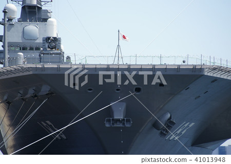 Escort Ship "Izumo" 41013948