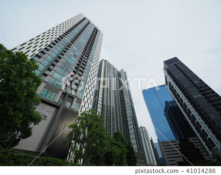 Noble Revolve Ratchada 1/2 Noble Rivolu / Ratchada 1/2 41014286