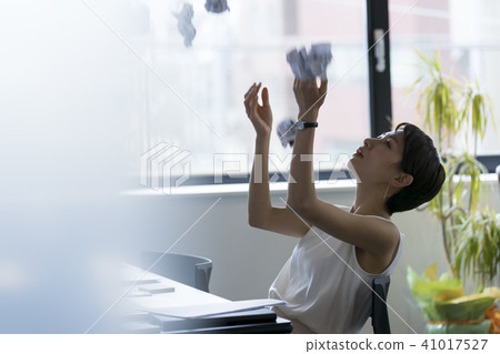 Casual Office image 41017527