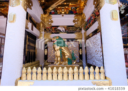 Nishiko Toshogu Shrine Yomei gate gate and reverse column Nishiko Toshogu Shrine Yomei gate gate and reverse column 41018339