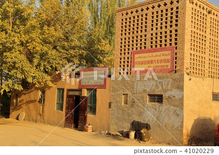 維吾爾自治區的城市景觀 維吾爾自治區的城市景觀 41020229