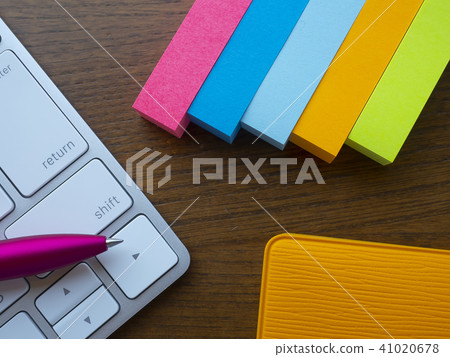 Business image · notebook · keyboard · sticky note · female Business image · notebook · keyboard · sticky note · female 41020678