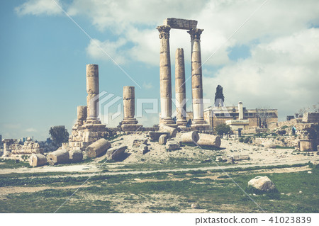 The Temple of Hercules in the Citadel of Amman, Jo The Temple of Hercules in the Citadel of Amman, Jo 41023839