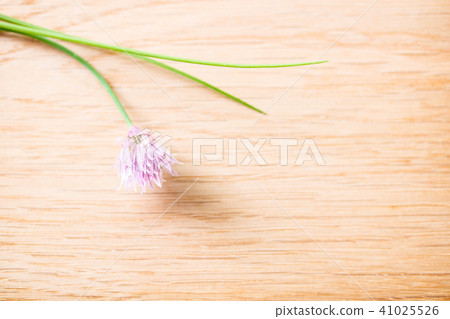 背景材料·木紋和韭菜花 背景材料·木紋和韭菜花 41025526