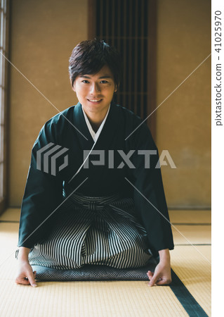 seat of honor, hakama with family crest, gents 41025970