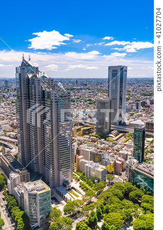 "Tokyo" blue sky, white clouds · Tokyo urban landscape 41027704