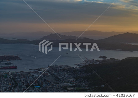 從Ashigamine,吳市,廣島縣的晚上視圖 從Ashigamine,吳市,廣島縣的晚上視圖 41029167