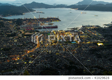 從Ashigamine，吳市，廣島縣的夜景 41029628