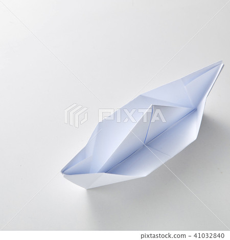 Origami paper ship on white Origami paper ship on white 41032840