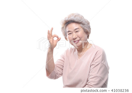 Asian woman's facial expression, senior, middle-aged, elderly, grandmother, close-up, laughing, sadness, solitude, health Asian woman's facial expression, senior, middle-aged, elderly, grandmother, close-up, laughing, sadness, solitude, health 41038236