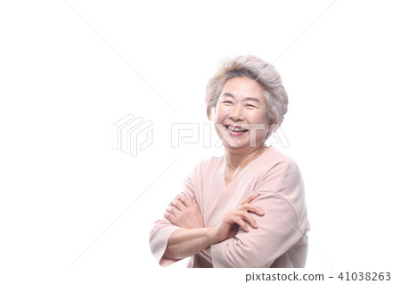 亞洲女人的面部表情，高級，中年，老人，祖母，特寫，笑，悲傷，孤獨，健康 41038263