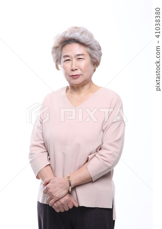 Asian woman's facial expression, senior, middle-aged, elderly, grandmother, close-up, laughing, sadness, solitude, health 41038380