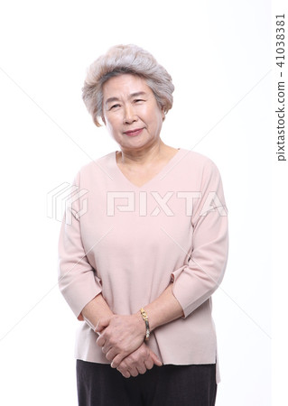 Asian woman's facial expression, senior, middle-aged, elderly, grandmother, close-up, laughing, sadness, solitude, health Asian woman's facial expression, senior, middle-aged, elderly, grandmother, close-up, laughing, sadness, solitude, health 41038381