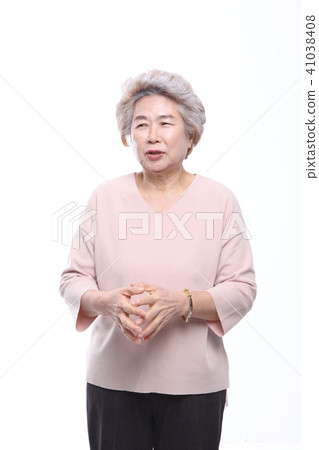 亞洲女人的面部表情，高級，中年，老人，祖母，特寫，笑，悲傷，孤獨，健康 41038408