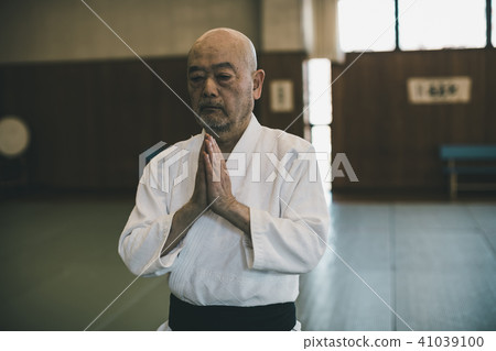 person, male, males 41039100