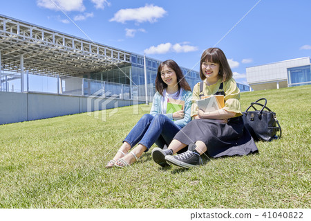 University college campus 41040822