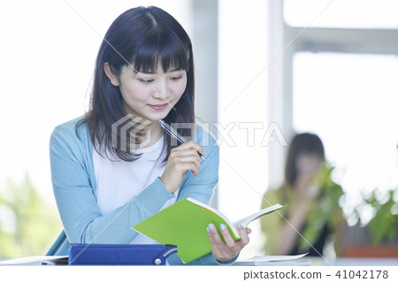 University college campus 41042178