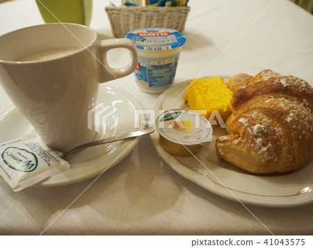 Hotel breakfast Hotel breakfast 41043575