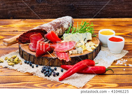 Sliced cured bresaola with spices Sliced cured bresaola with spices 41046225